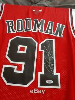 Chicago Bulls Dennis Rodman Jersey Signé Avec Psa Coa Et Cas D'affichage