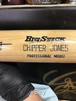 Chipper Jones Signé Bat Big Stick Rawlings Coa Et Cas D'affichage