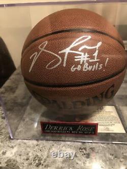 Derrick Rose Basketball Auto Avec Inscription Et Cas D'affichage. Aco