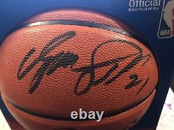 Dominique Wilkins Autographié Nba Basketball Avec Vitrine Atlanta Hawks Avec Coa