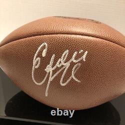 Eddie George a signé un authentique ballon de football de la NFL avec un certificat d'authenticité et une vitrine d'exposition.