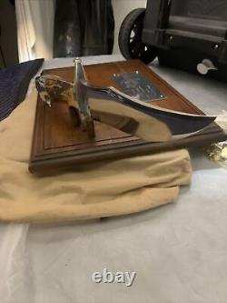 Ensemble d'exposition du couteau Vintage Case XX de 200e anniversaire de la Constitution avec manche en stag d'aigle
