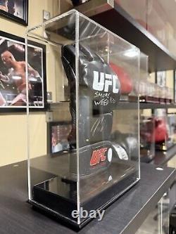 Gant de Nick Diaz UFC JSA/COA Fumer de l'herbe 420 avec vitrine