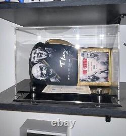 Gants De Boxe Tyson Fury Autographiés Avec Boîtier Coa & Display