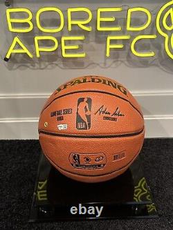 Jayson Tatum a signé le ballon de basketball - Certificat d'authenticité Fanatics inclus - Présentoir inclus.