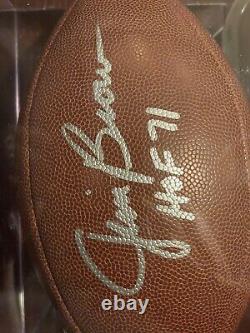 Jim Brown A Autographié Wilson Football Avec Coa Avec Boîtier D'affichage