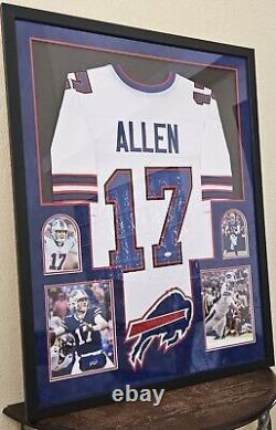 Josh Allen a signé un affichage encadré personnalisé de 34 x 42 maillot des Buffalo Bills avec certificat d'authenticité JSA.