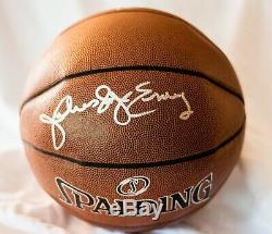 Julius Dr. J Erving Signé Basket-ball Avec Vitrine (psa Coa)