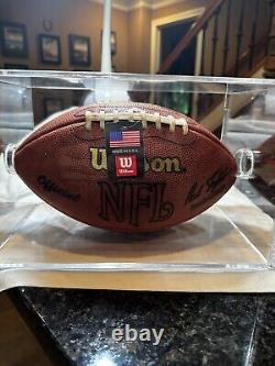 Kellen Winslow, San Diego Chargers HOF 95, Ballon de football signé NFL COA dans une vitrine d'exposition.