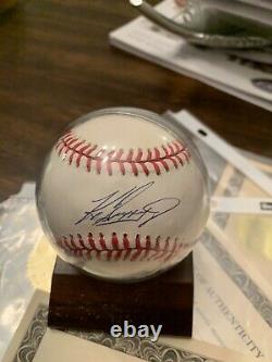 Ken Griffey Jr Autographed Baseball Withcoa Et L'affichage De Cas
