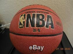 Larry Bird & Magic Johnson Double Autographié De Basket-ball Avec Affichage Cas Et L'aco