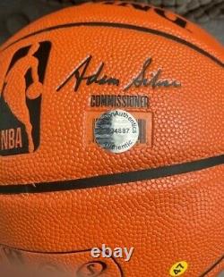 Lebron James Signe Nba Basketball Avec Vitrine Acajou/acrylique & Coa
