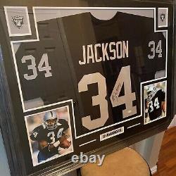 Maillot encadré authentique Bo Jackson avec autographe et certificat d'authenticité des Raiders