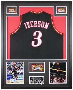 Maillot noir de Philadelphie signé et encadré par Allen Iverson avec certificat d'authenticité JSA