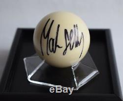 Mark Selby - Présentoir À Billes De Billard Autographié - Souvenirs Sportifs & Coa
