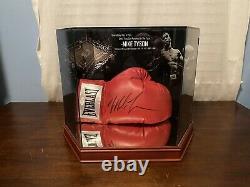 Mike Tyson Autograph Everlast Gant Avec Display Case Heavyweight Champ Jsa Coa