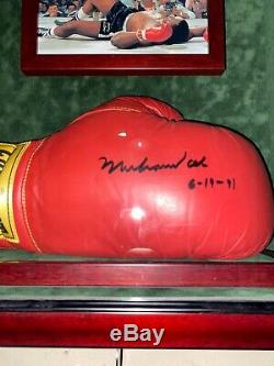 Muhammad Ali Autographié Gants De Boxe / Jsa Coa / Avec Cas D'affichage