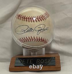 Pete Rose Ballon de baseball signé et autographié des Cincinnati Reds avec étui d'affichage Coa