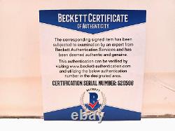 Puck de la LNH signé par Gordie Howe des Detroit Red Wings avec certificat d'authenticité de Beckett et étui de présentation