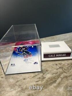 Puck signé autographié de Cale Makar avec boîtier d'affichage et certificat d'authenticité Avalanche Fanatics COA