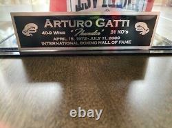 Rare Gant Signé Arturo Gatti avec Superbe Signature, COA/Photo & Boîte d'Affichage