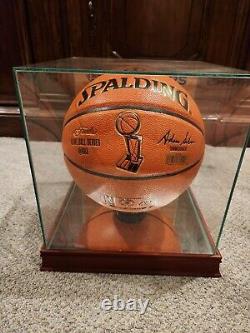 Stephen Curry & Kevin Durant ont signé un ballon de basketball des Finales NBA 2016 (COAs)