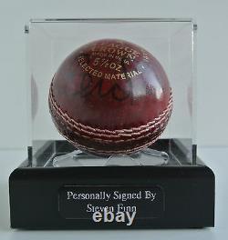 Steve Finn A Signé Autograph Cricket Ball Display Case Sport England Aftal & Coa