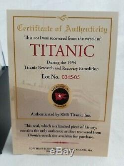 Titanic Charbon Dans Rms Cas D'affichage Avec Coa- De 1994 Expédition Rare