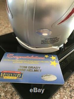 Tom Brady Signé Mini Casque Display Patriots Case Buccaneers Authentique Auto Coa