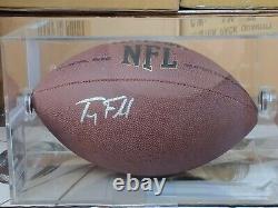 Troy Fumagalli A Signé Wilson NFL Football (jsa Témoin Coa) Avec Cas D'affichage