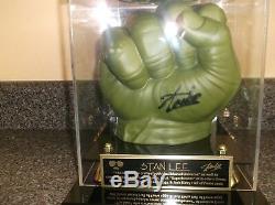Vitrine Personnalisée Par Stan Lee Avec Incroyable Poignée Gant Hulk Avec Coa