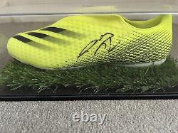 Vitrine en verre Diego Costa avec chaussure signée et certificat d'authenticité