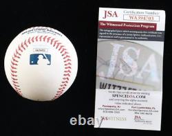Vladimir Guerrero a signé une balle de baseball avec un étui en bois (JSA COA) MVP 2004.