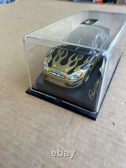 Voiture de test Rusty Wallace avec chronomètre 1/24 Nascar dans un étui d'exposition avec Coa